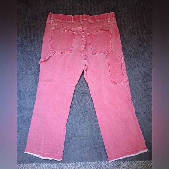 Vintage Y2k Guess capris - Picture 2 of 4